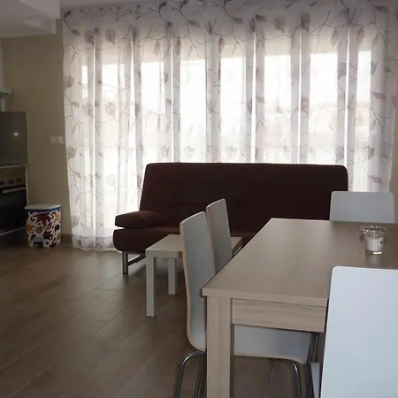 Mediterrania Marina Apartment *